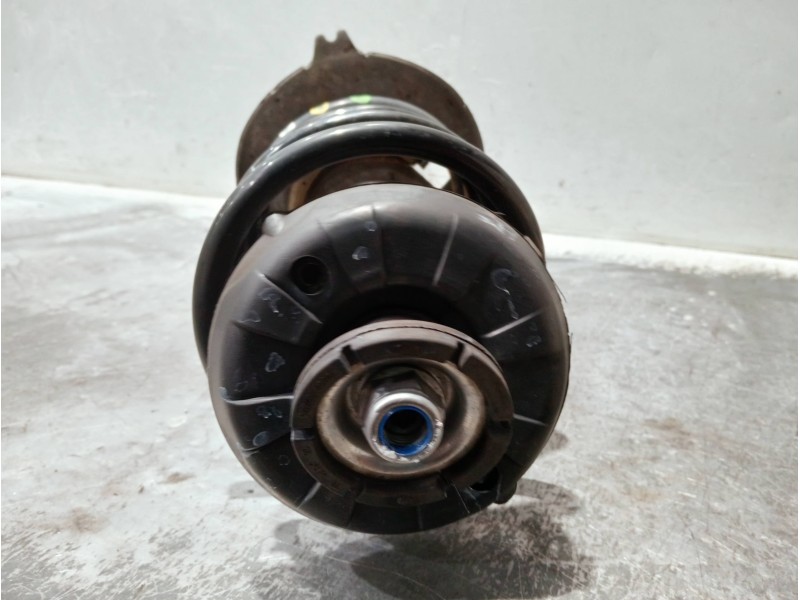 Recambio de amortiguador delantero izquierdo para peugeot 3008 referencia OEM IAM 612852B  