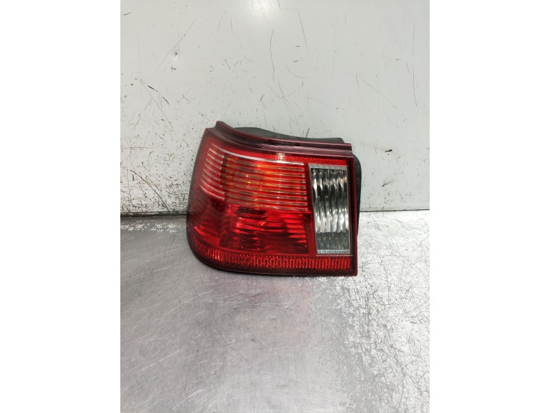 Recambio de piloto trasero izquierdo para seat ibiza (6k1) referencia OEM IAM 6K6945257C.  