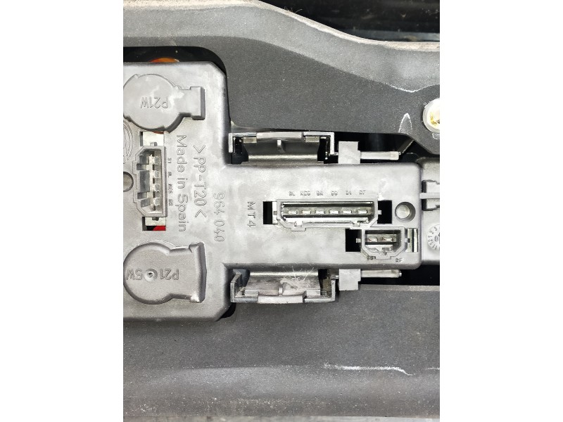 Recambio de piloto trasero derecho para seat ibiza (6k1) referencia OEM IAM 6K6945258C  