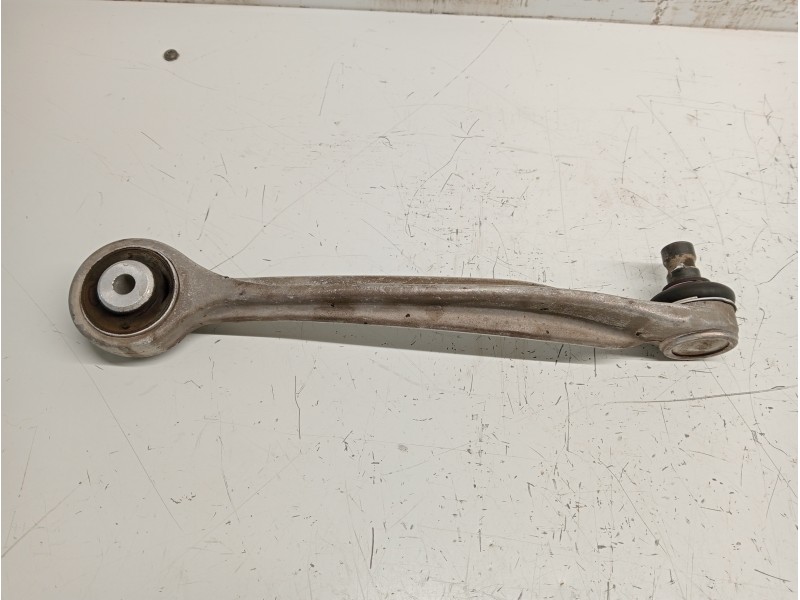 Recambio de brazo suspension superior delantero derecho para audi a4 berlina (8e) referencia OEM IAM   