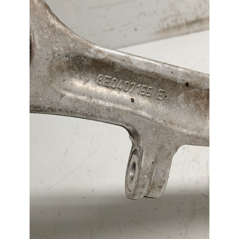 Recambio de brazo suspension inferior delantero izquierdo para audi a4 berlina (8e) referencia OEM IAM 8E0407155E  