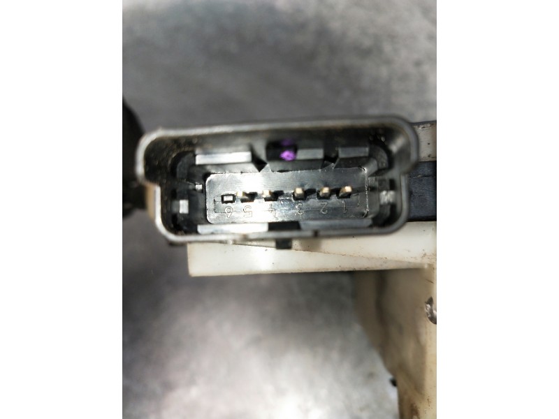 Recambio de motor cierre centralizado trasero derecho para peugeot 2008 (--.2013) referencia OEM IAM 9812501180  5P