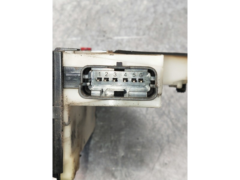 Recambio de motor cierre centralizado trasero izquierdo para peugeot 2008 (--.2013) referencia OEM IAM 9812501280  5P