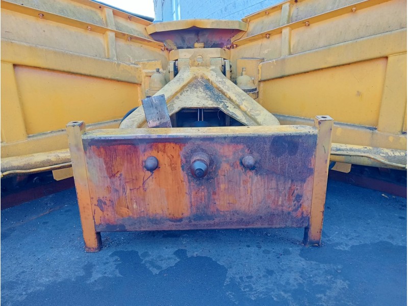 Recambio de defensa delantera para uro 150 turbo referencia OEM IAM   