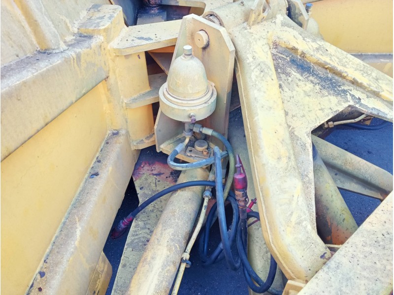 Recambio de defensa delantera para uro 150 turbo referencia OEM IAM   