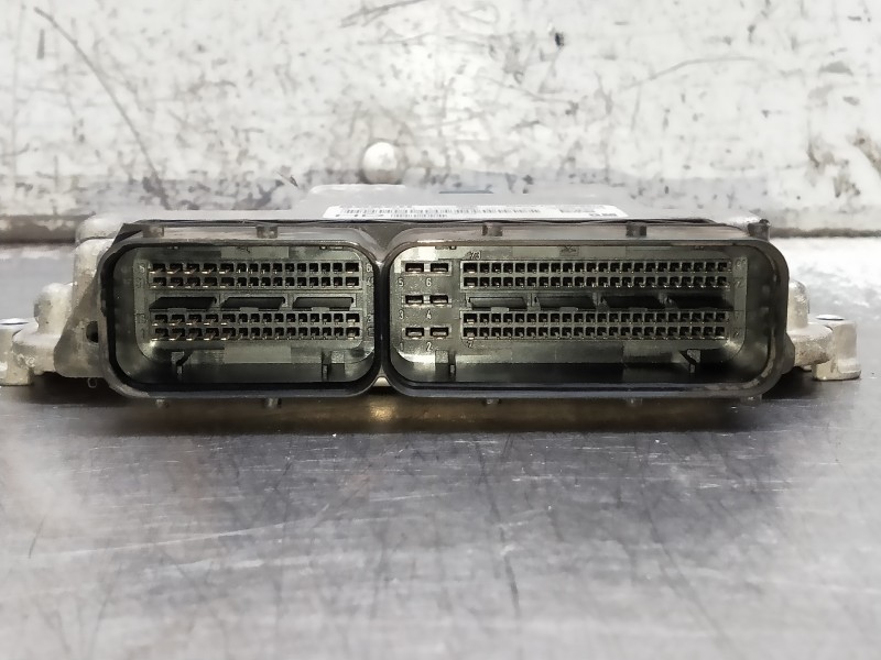 Recambio de centralita motor uce para opel zafira b referencia OEM IAM 0281014452 55566279 