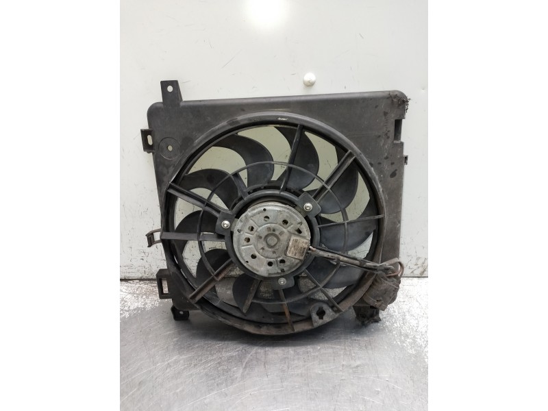 Recambio de electroventilador para opel zafira b referencia OEM IAM 31355103 074172 