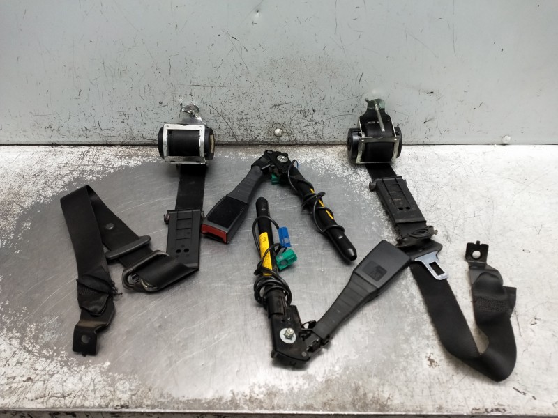 Recambio de juego cinturones delantero para opel zafira b referencia OEM IAM   