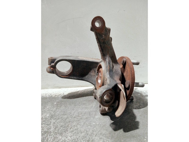 Recambio de mangueta delantera derecha para ford focus lim. (cb4) referencia OEM IAM 3M513K170  