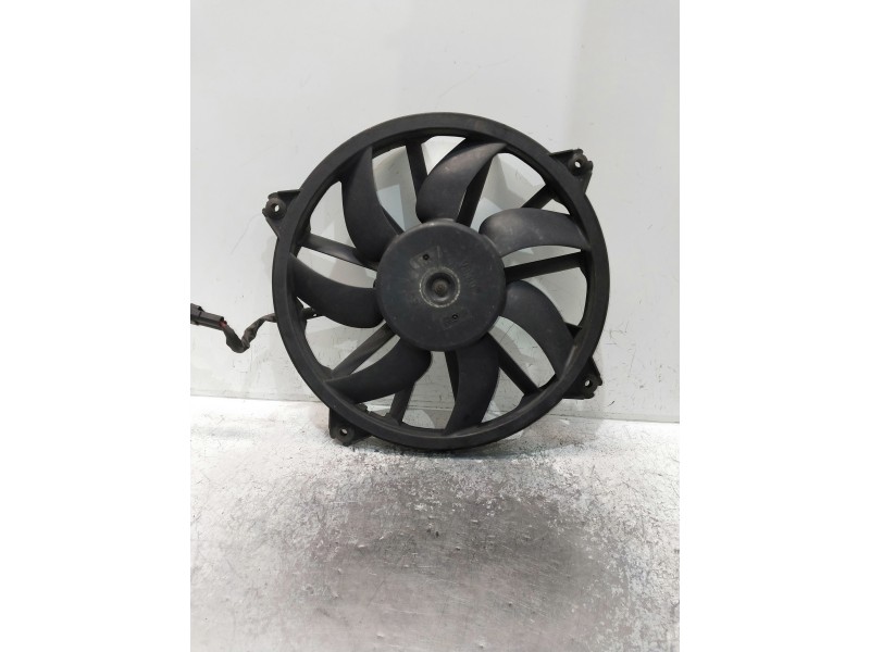 Recambio de electroventilador para peugeot 3008 referencia OEM IAM 10497874716T  