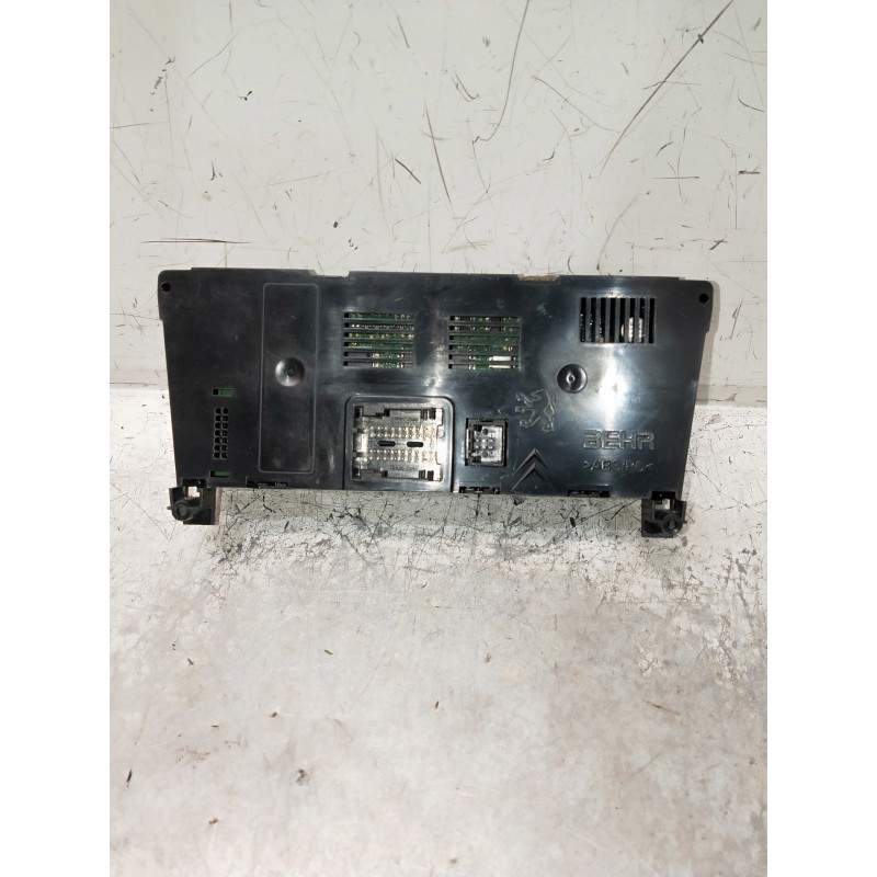 Recambio de mando calefaccion / aire acondicionado para peugeot 3008 referencia OEM IAM 96738322XT  