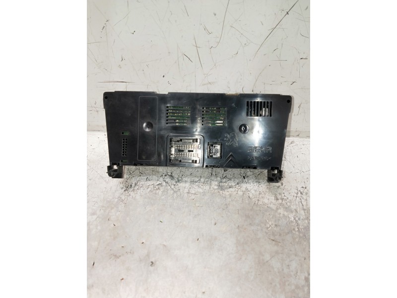 Recambio de mando calefaccion / aire acondicionado para peugeot 3008 referencia OEM IAM 96738322XT  