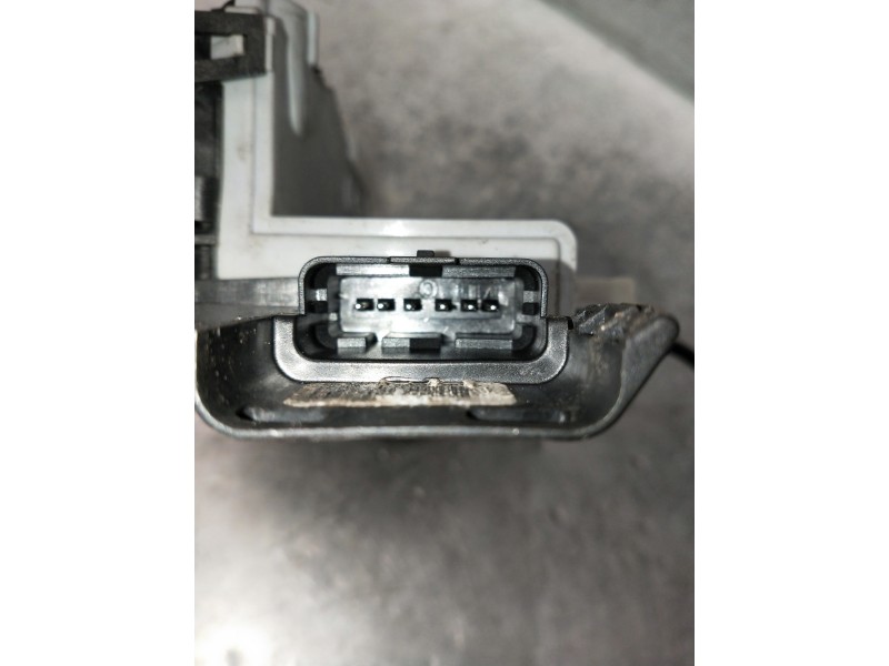 Recambio de motor cierre centralizado trasero derecho para peugeot 3008 referencia OEM IAM 732298 2371A0435I2 5P