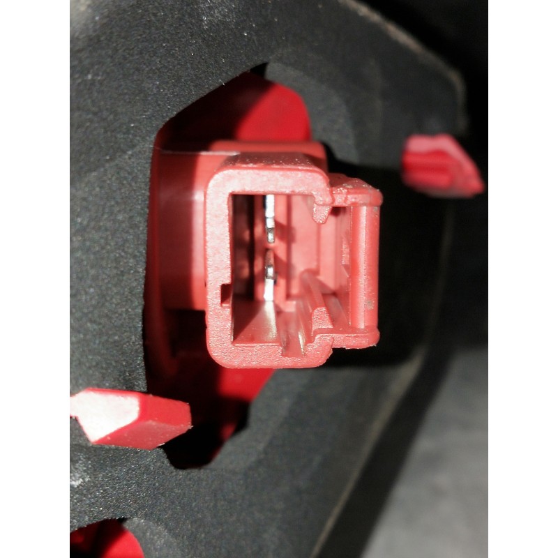 Recambio de piloto trasero derecho interior para peugeot 3008 referencia OEM IAM 9683460980  