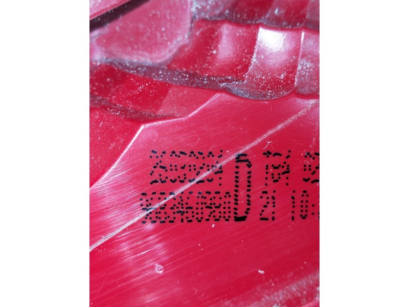 Recambio de piloto trasero derecho interior para peugeot 3008 referencia OEM IAM 9683460980  