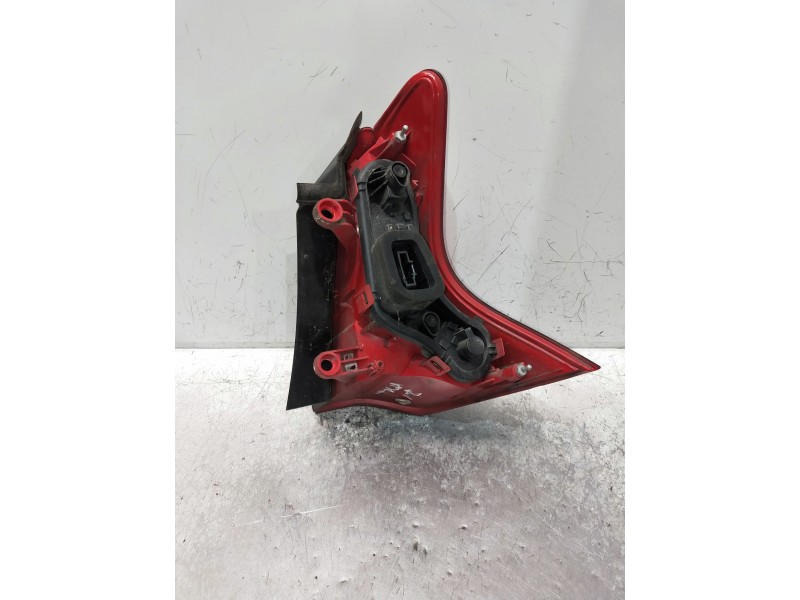 Recambio de piloto trasero izquierdo para peugeot 3008 referencia OEM IAM 9683460880  