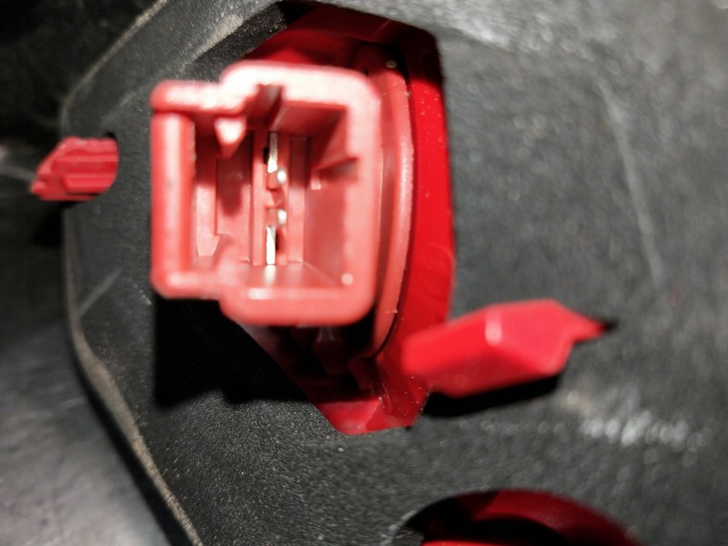 Recambio de piloto trasero izquierdo interior para peugeot 3008 referencia OEM IAM 9683461080  