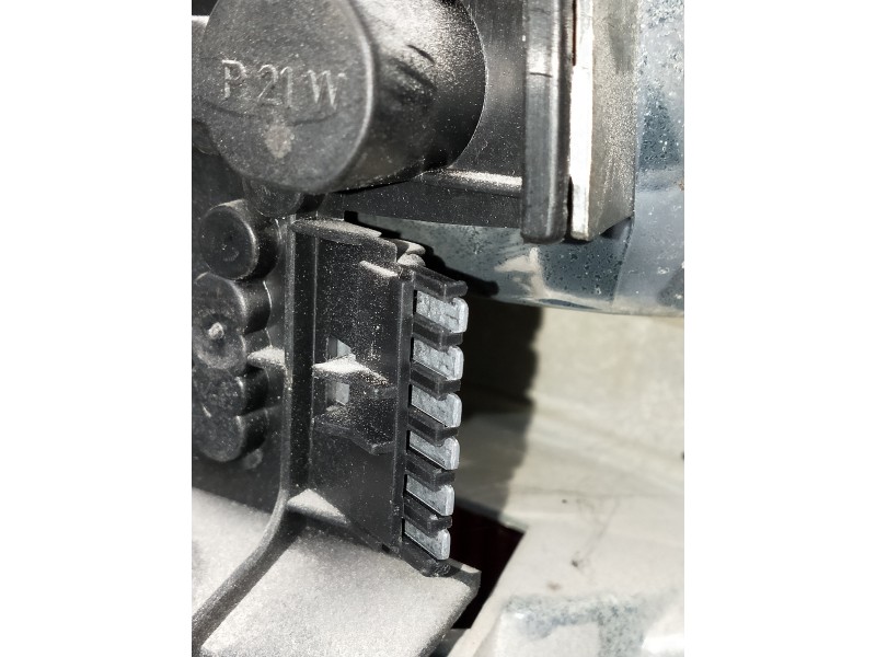 Recambio de piloto trasero izquierdo para opel vectra a referencia OEM IAM   