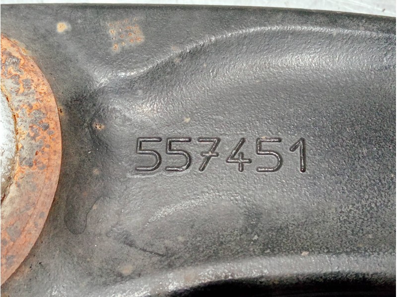 Recambio de brazo suspension inferior delantero derecho para citroen c4 sedan referencia OEM IAM 557451  