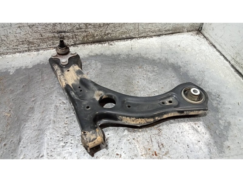 Recambio de brazo suspension inferior delantero derecho para seat ibiza (kj1) style referencia OEM IAM 2Q0407152B  