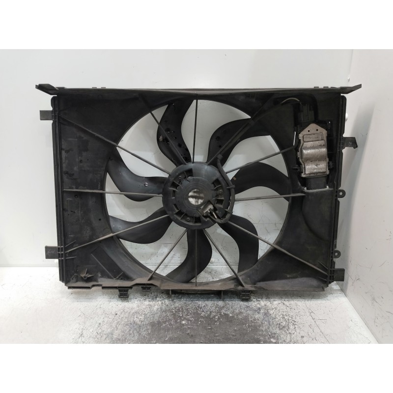 Recambio de electroventilador para mercedes clase b (w246) b 180 cdi be (246.200) referencia OEM IAM A2465000064 0130308425 3135