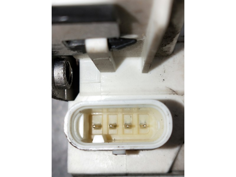 Recambio de motor cierre centralizado delantero derecho para mercedes clase b (w246) b 180 cdi be (246.200) referencia OEM IAM A