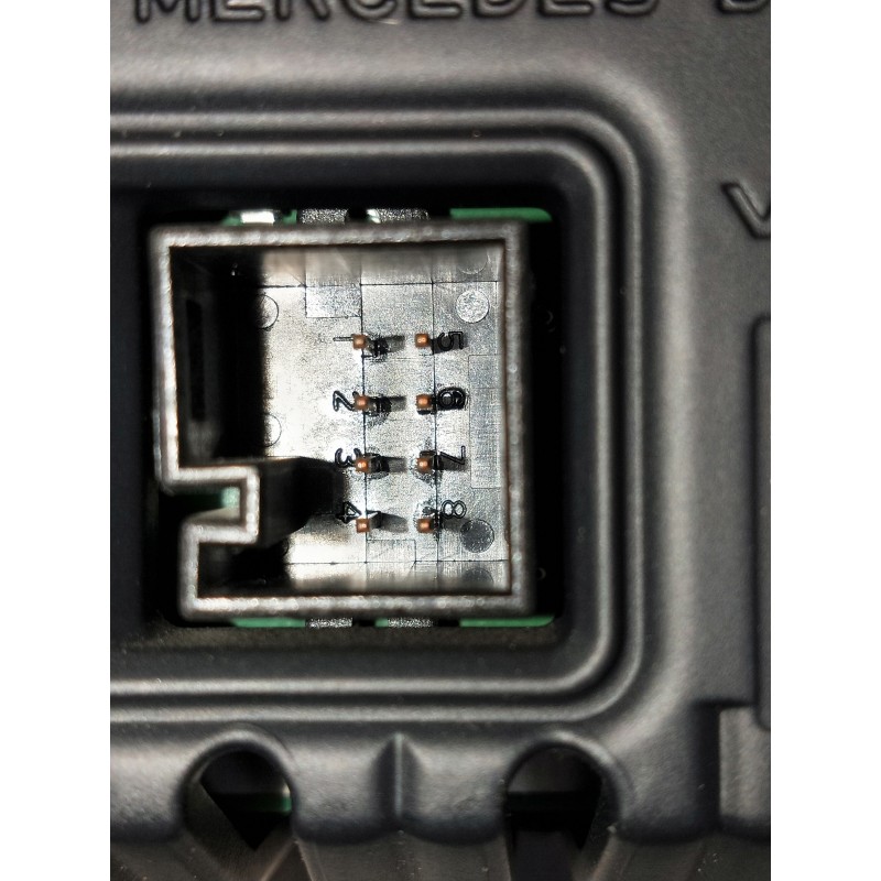 Recambio de pantalla multifuncion para mercedes clase b (w246) b 180 cdi be (246.200) referencia OEM IAM A2469007703 A2C32280400