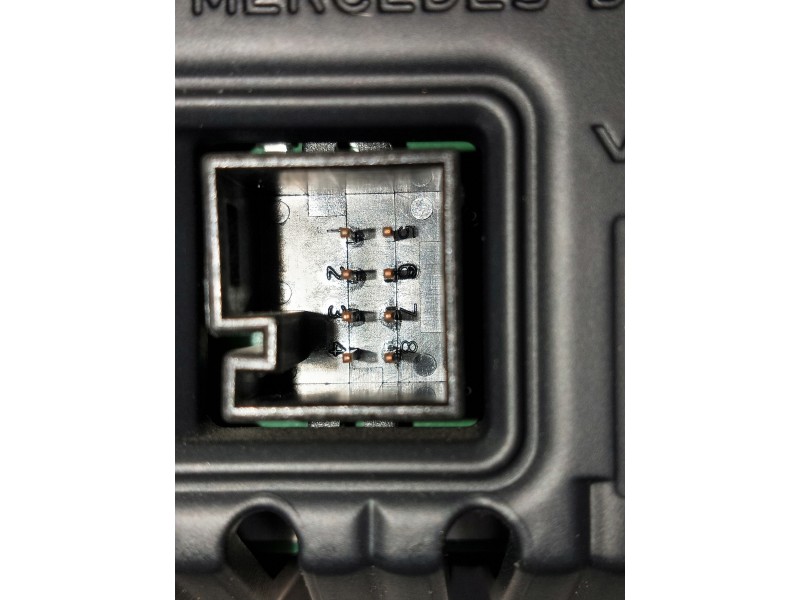 Recambio de pantalla multifuncion para mercedes clase b (w246) b 180 cdi be (246.200) referencia OEM IAM A2469007703 A2C32280400