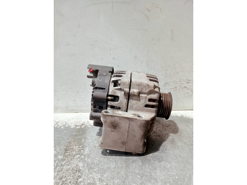 Recambio de alternador para fiat fiorino referencia OEM IAM 51784847 2543484A TG8S021