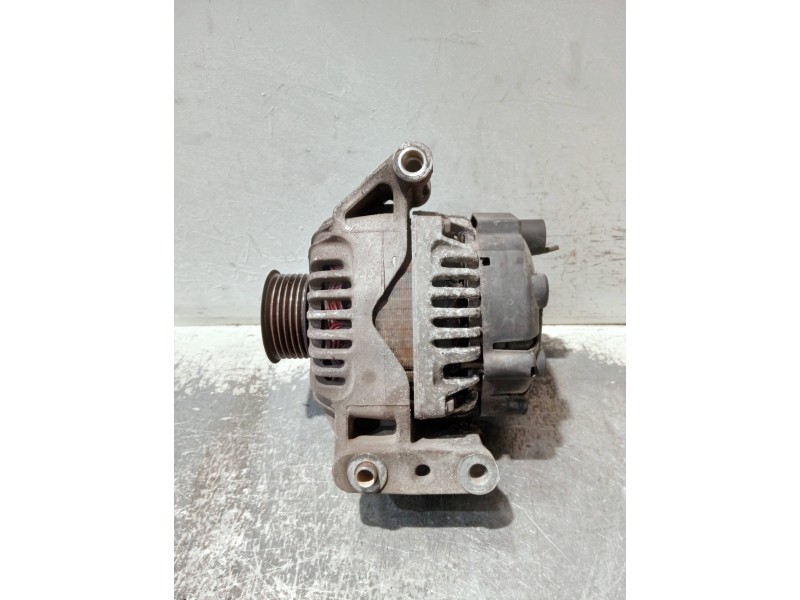 Recambio de alternador para fiat fiorino referencia OEM IAM 51784847 2543484A TG8S021