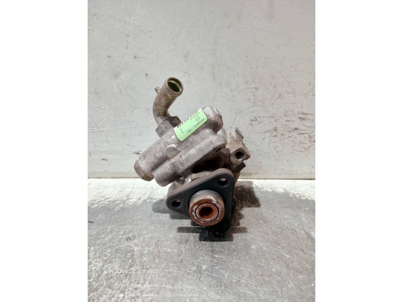 Recambio de bomba direccion para fiat fiorino referencia OEM IAM 51839105 28165015 
