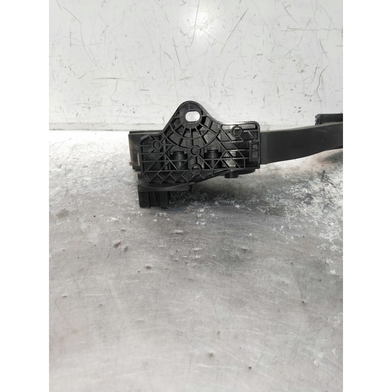 Recambio de potenciometro pedal para mercedes clase b (w246) b 180 cdi be (246.200) referencia OEM IAM A2463001604  