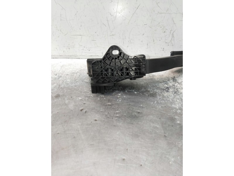 Recambio de potenciometro pedal para mercedes clase b (w246) b 180 cdi be (246.200) referencia OEM IAM A2463001604  