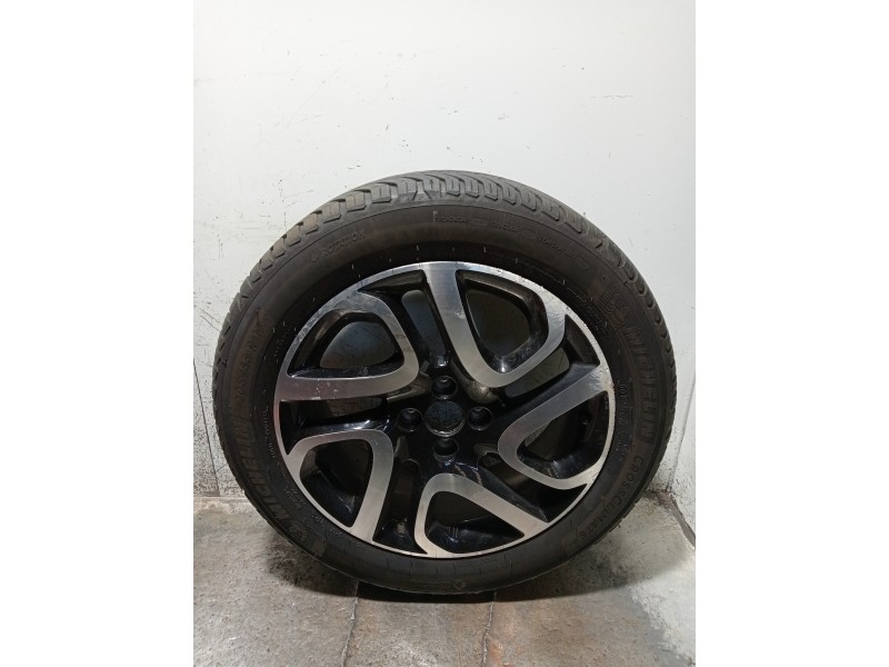 Recambio de juego llantas para renault captur referencia OEM IAM   