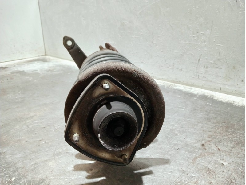 Recambio de amortiguador delantero izquierdo para peugeot 106 (s1) referencia OEM IAM   