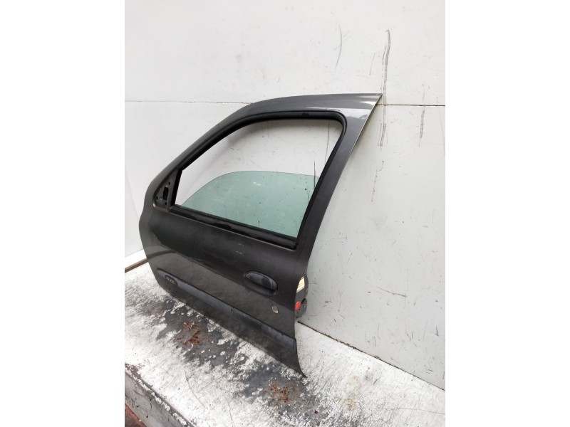 Recambio de puerta delantera izquierda para renault clio ii fase i (b/cbo) 1.4 alize referencia OEM IAM   5P