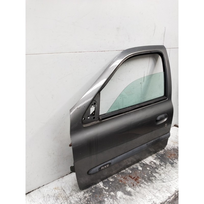 Recambio de puerta delantera izquierda para renault clio ii fase i (b/cbo) 1.4 alize referencia OEM IAM   5P