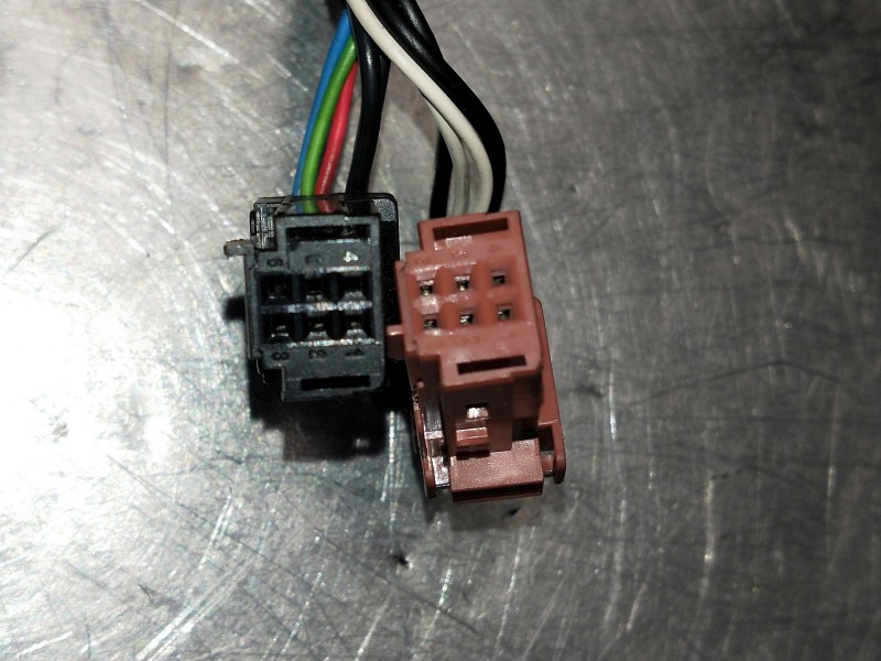 Recambio de retrovisor izquierdo para peugeot 208 active referencia OEM IAM  OJO PILOTO ROTO ELECTRICO