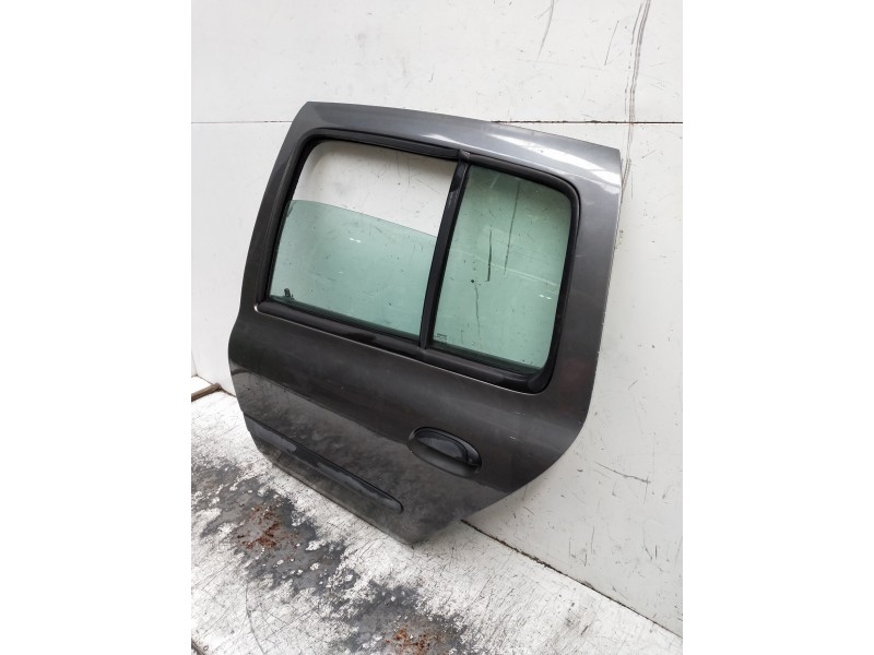 Recambio de puerta trasera izquierda para renault clio ii fase i (b/cbo) 1.4 alize referencia OEM IAM   5P