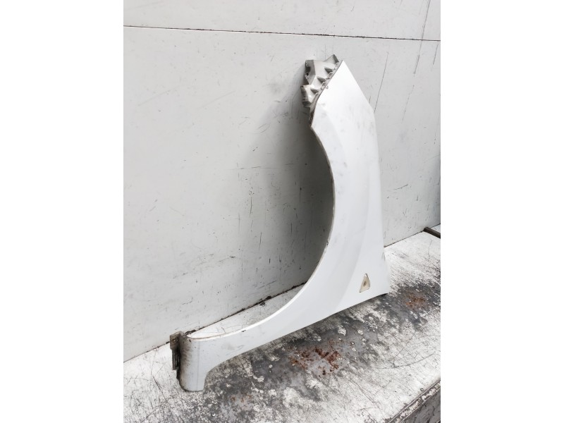 Recambio de aleta delantera izquierda para renault kangoo referencia OEM IAM    Recambio de aleta delantera izquierda para renault kangoo referencia OEM IAM