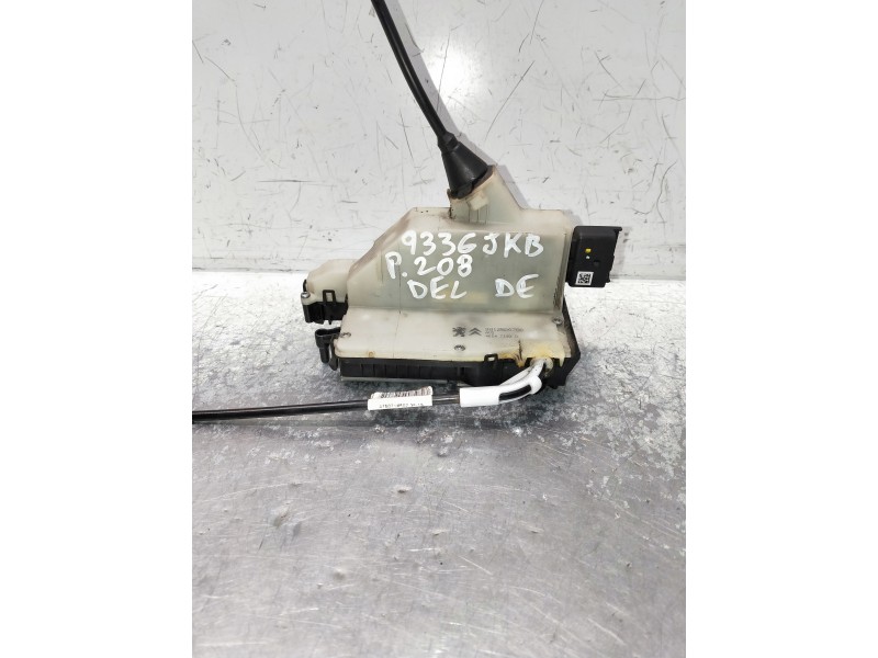 Recambio de motor cierre centralizado delantero derecho para peugeot 208 active referencia OEM IAM 9812500780  5P