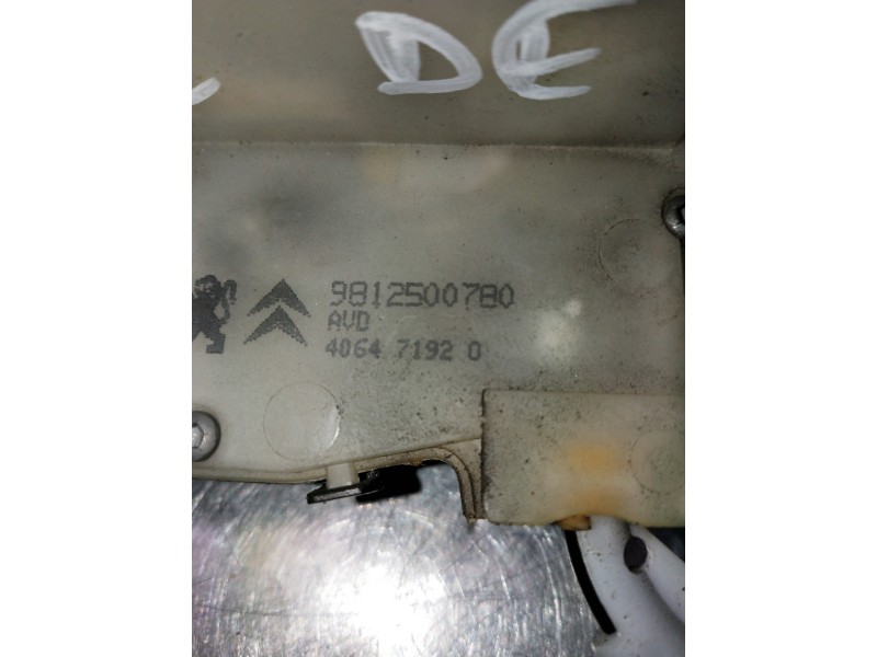 Recambio de motor cierre centralizado delantero derecho para peugeot 208 active referencia OEM IAM 9812500780  5P