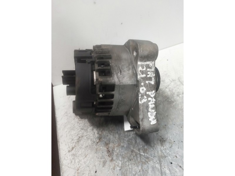 Recambio de alternador para fiat panda (169) 1.2 8v dynamic referencia OEM IAM 46843093 DENSO 