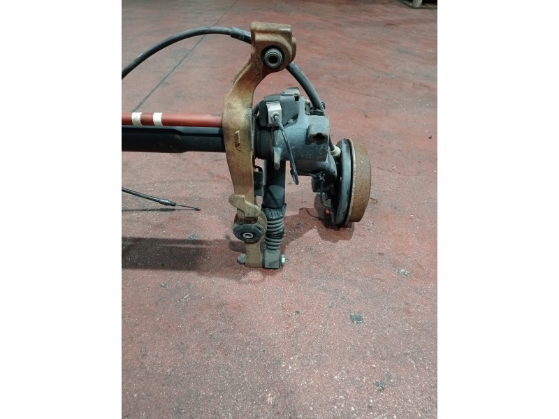 Recambio de puente trasero para peugeot 106 (s1) referencia OEM IAM   TAMBOR