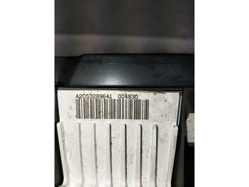 Recambio de cuadro instrumentos para toyota auris luna referencia OEM IAM 838000Z290 A2C53289641 SV0371