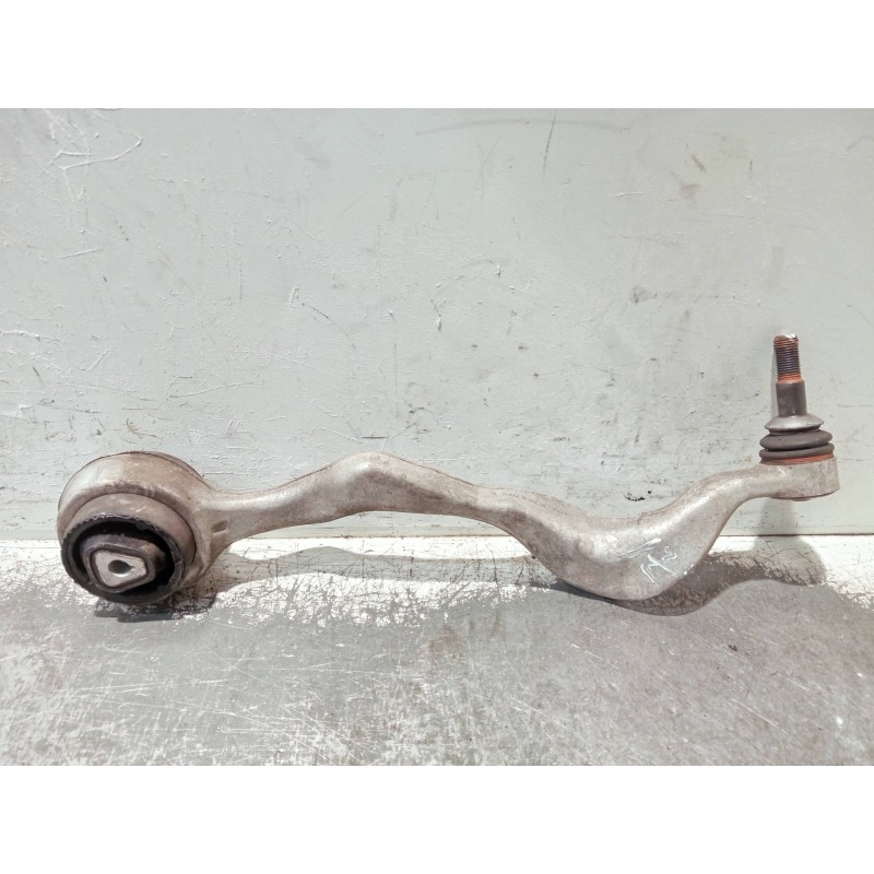 Recambio de brazo suspension inferior delantero izquierdo para bmw serie 1 berlina (e81/e87) referencia OEM IAM 6765305  