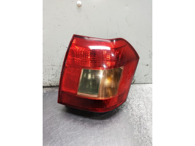 Recambio de piloto trasero izquierdo para toyota corolla (e12) referencia OEM IAM   