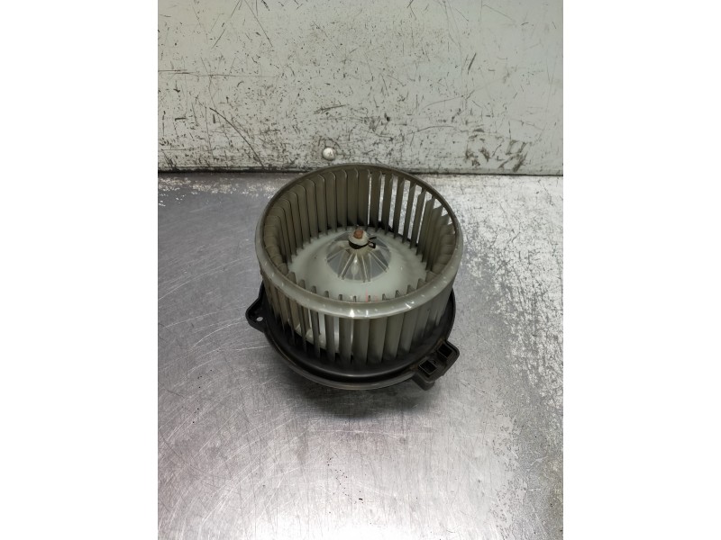 Recambio de motor calefaccion para toyota corolla (e12) referencia OEM IAM 0130101601  