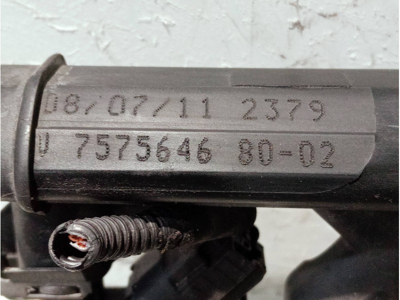 Recambio de rampa inyectora para mini mini (r56) cooper referencia OEM IAM 75756468002  