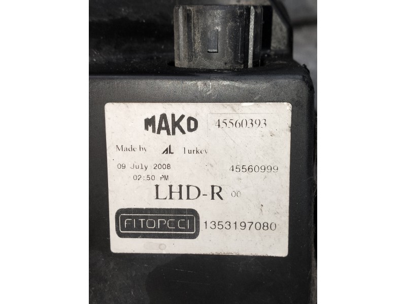 Recambio de faro derecho para fiat fiorino referencia OEM IAM 45560393 45560999 1353197080